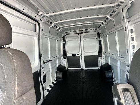 Used 2017 RAM ProMaster 2500 image 17