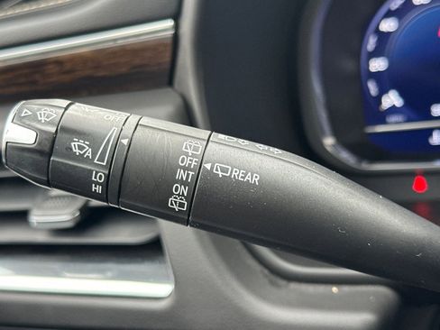 Certified 2023 Chevrolet Suburban Premier image 36