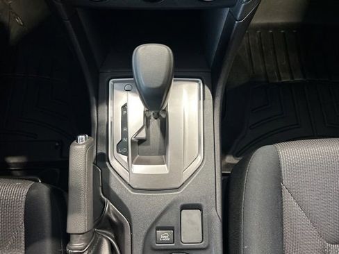 Used 2023 Subaru Crosstrek 2.0i AWD/4WD image 8