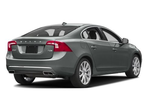Used 2016 Volvo S60 T5 Inscription Platinum FWD image 2