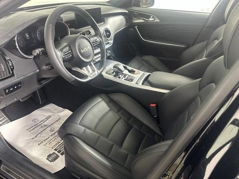 Used 2022 Kia Stinger GT2 AWD/4WD image 17