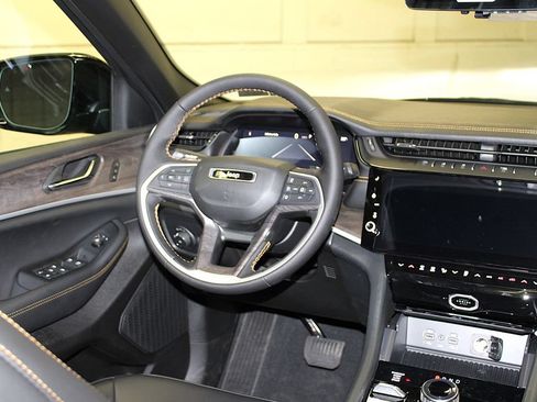 New 2026 Jeep Grand Cherokee L Limited AWD/4WD image 13