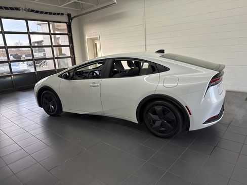 Certified 2026 Toyota Prius LE image 5