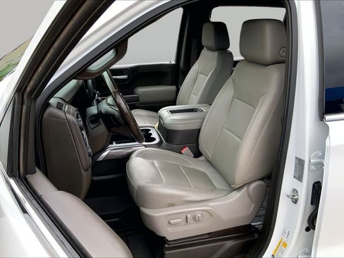 Used 2019 Chevrolet Silverado 1500 LTZ AWD/4WD image 8