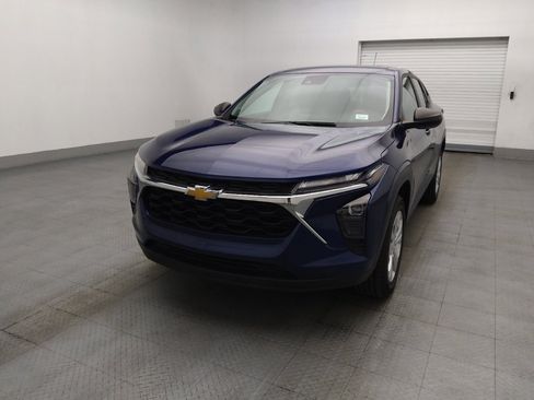 Used 2024 Chevrolet Trax LS FWD image 15