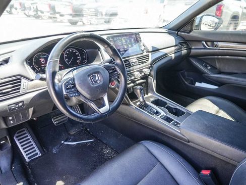 Used 2019 Honda Accord Sport image 14