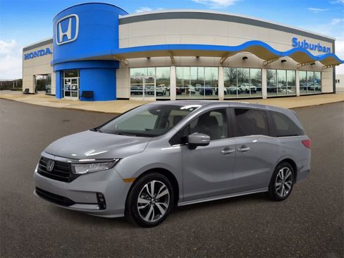 Used 2023 Honda Odyssey Touring image 4