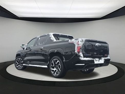 Used 2024 Chevrolet Silverado EV RST image 5