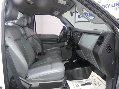 Used 2016 Ford F250 XL w/ Snow Plow Prep Package image 17