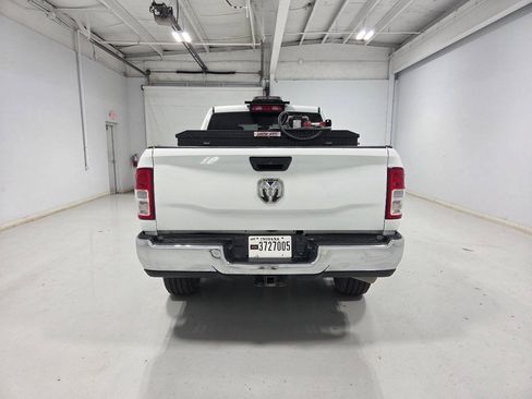 Used 2024 RAM 2500 Tradesman w/ Chrome Appearance Group AWD/4WD image 8