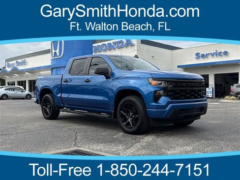 Used 2022 Chevrolet Silverado 1500 Custom image 1