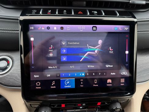 Used 2024 Jeep Grand Cherokee Limited image 18