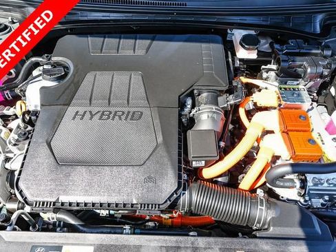 Used 2025 Hyundai Elantra Hybrid FWD image 12