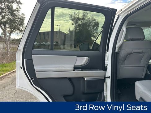 New 2026 Ford Expedition Active image 28