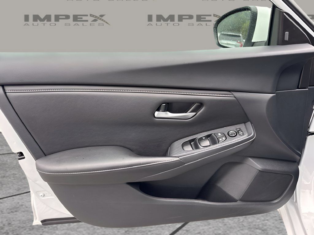 Used 2025 Nissan Sentra SV FWD image 22