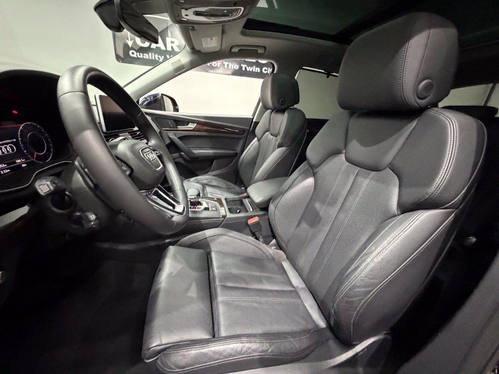 Used 2019 Audi Q5 Prestige w/ Prestige Package AWD/4WD image 18