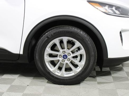 Used 2022 Ford Escape SE image 33