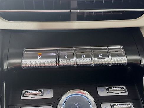 New 2026 Lincoln Nautilus Reserve w/ Jet Appearance Package image 16