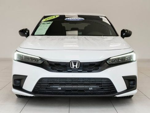 Certified 2024 Honda Civic Sport image 5