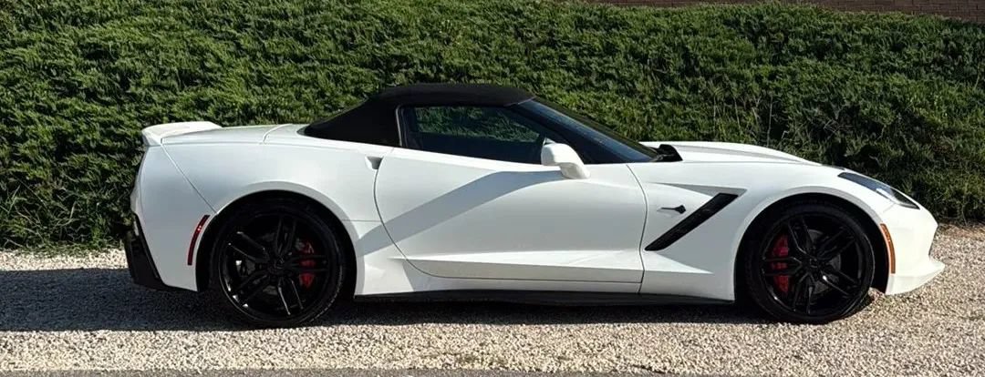 Used 2019 Chevrolet Corvette Stingray Convertible Z51 2LT RWD image 9