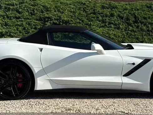 Used 2019 Chevrolet Corvette Stingray Convertible Z51 2LT RWD image 9
