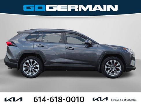 Used 2020 Toyota RAV4 XLE Premium AWD/4WD image 7
