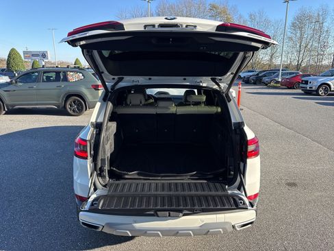 Used 2020 BMW X5 sDrive40i w/ Premium Package image 11