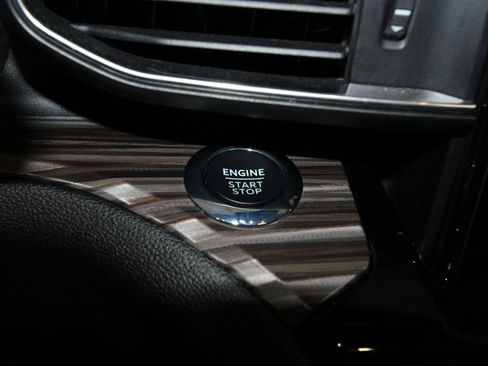 Used 2023 Ford Explorer Limited w/ Limited Technology Package image 17