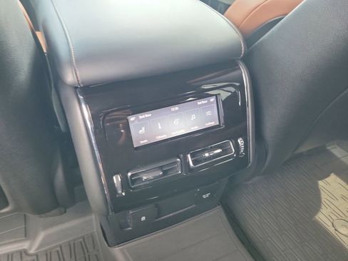 Used 2022 Lincoln Aviator Reserve w/ Equipment Group 201A AWD/4WD image 10