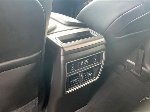 Used 2020 Nissan Murano SL image 32