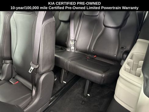 Certified 2024 Kia Carnival EX image 21