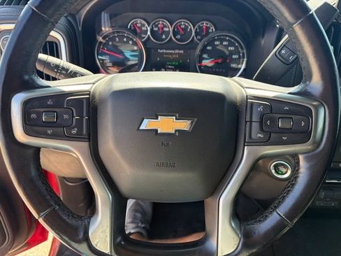Used 2021 Chevrolet Silverado 1500 LT w/ Convenience Package II AWD/4WD image 17