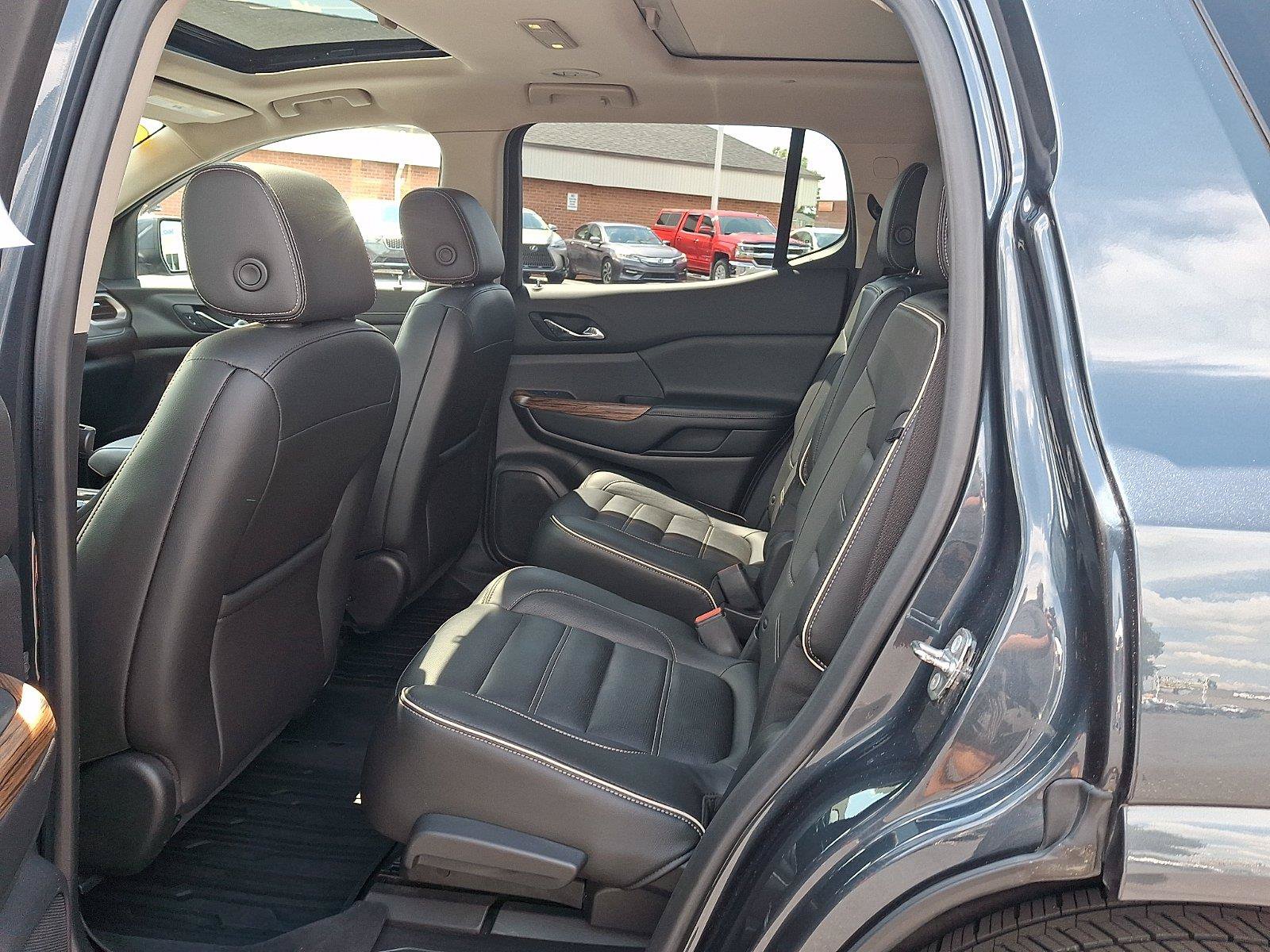 Used 2019 GMC Acadia Denali w/ Technology Package AWD/4WD image 10