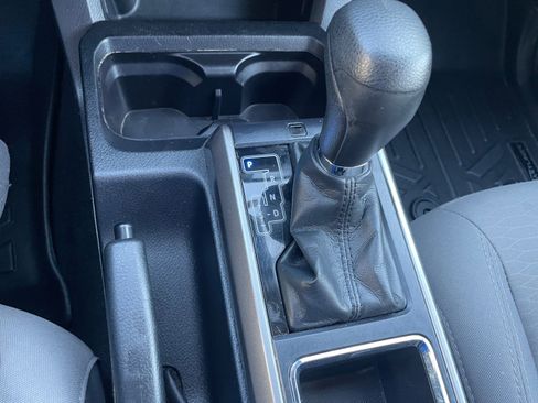 Used 2019 Toyota Tacoma SR5 RWD image 25