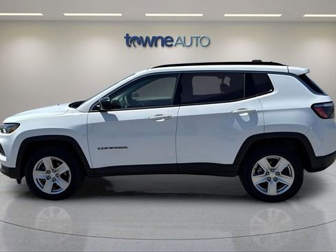 Used 2022 Jeep Compass Latitude AWD/4WD image 2