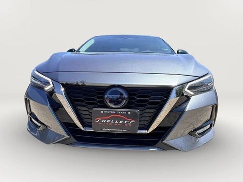 Used 2023 Nissan Sentra SR w/ SR Premium Package FWD image 7