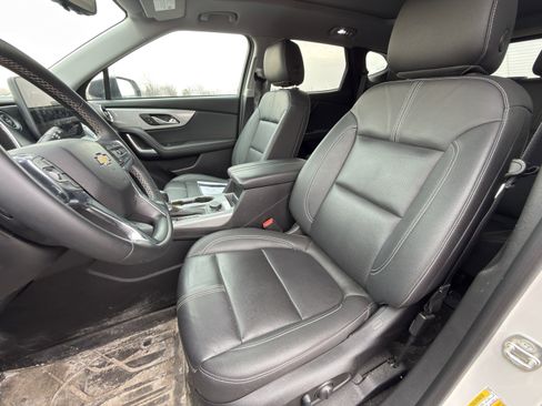 Used 2023 Chevrolet Blazer LT w/ Sound & Technology Package image 9