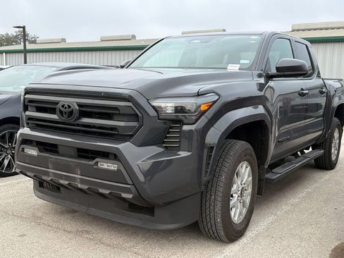 Used 2024 Toyota Tacoma SR5 RWD image 13