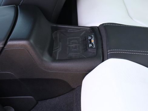 Used 2022 Chevrolet Camaro SS RWD image 20