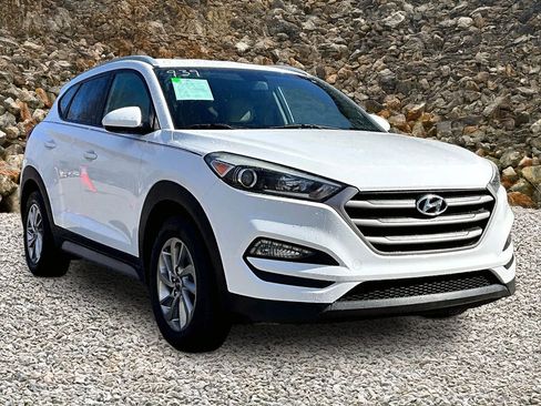 Used 2017 Hyundai Tucson SE image 10