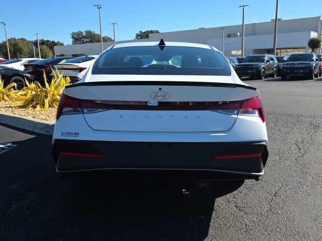 Used 2026 Hyundai Elantra Sport FWD image 19