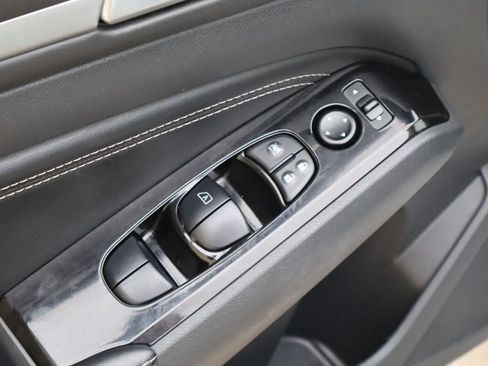Used 2023 Nissan Altima 2.5 SL FWD image 21