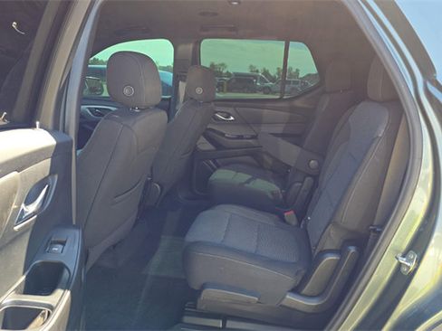 Used 2023 Chevrolet Traverse LT w/ LPO, Floor Liner Package AWD/4WD image 15