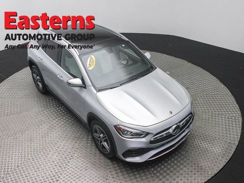 Used 2022 Mercedes-Benz GLA 250 4MATIC w/ AMG Line image 3