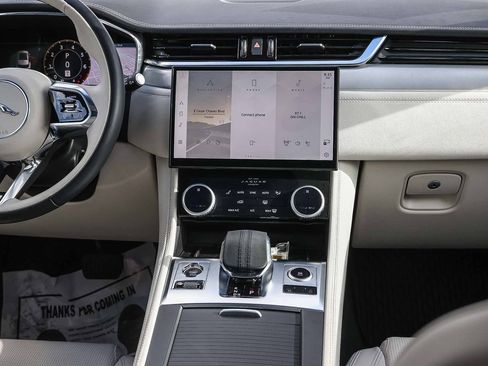 Used 2025 Jaguar F-PACE R-Dynamic S image 22