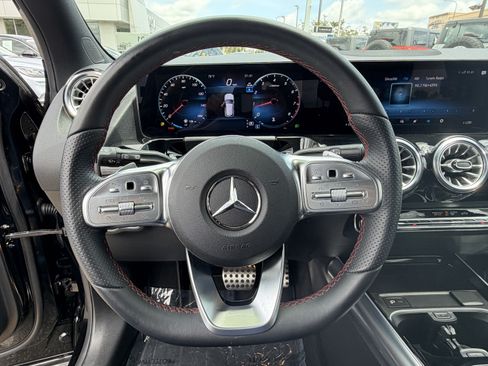 Used 2023 Mercedes-Benz GLA 250 image 14