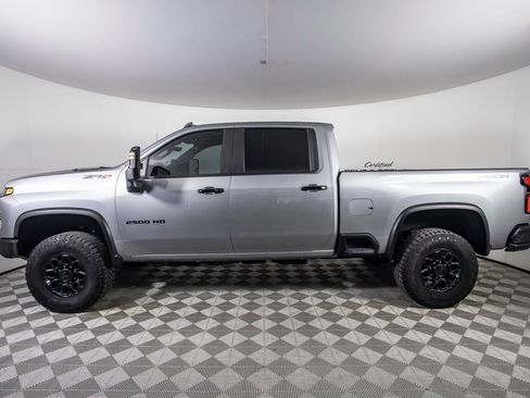 Used 2025 Chevrolet Silverado 2500 ZR2 w/ ZR2 Bison Edition AWD/4WD image 10