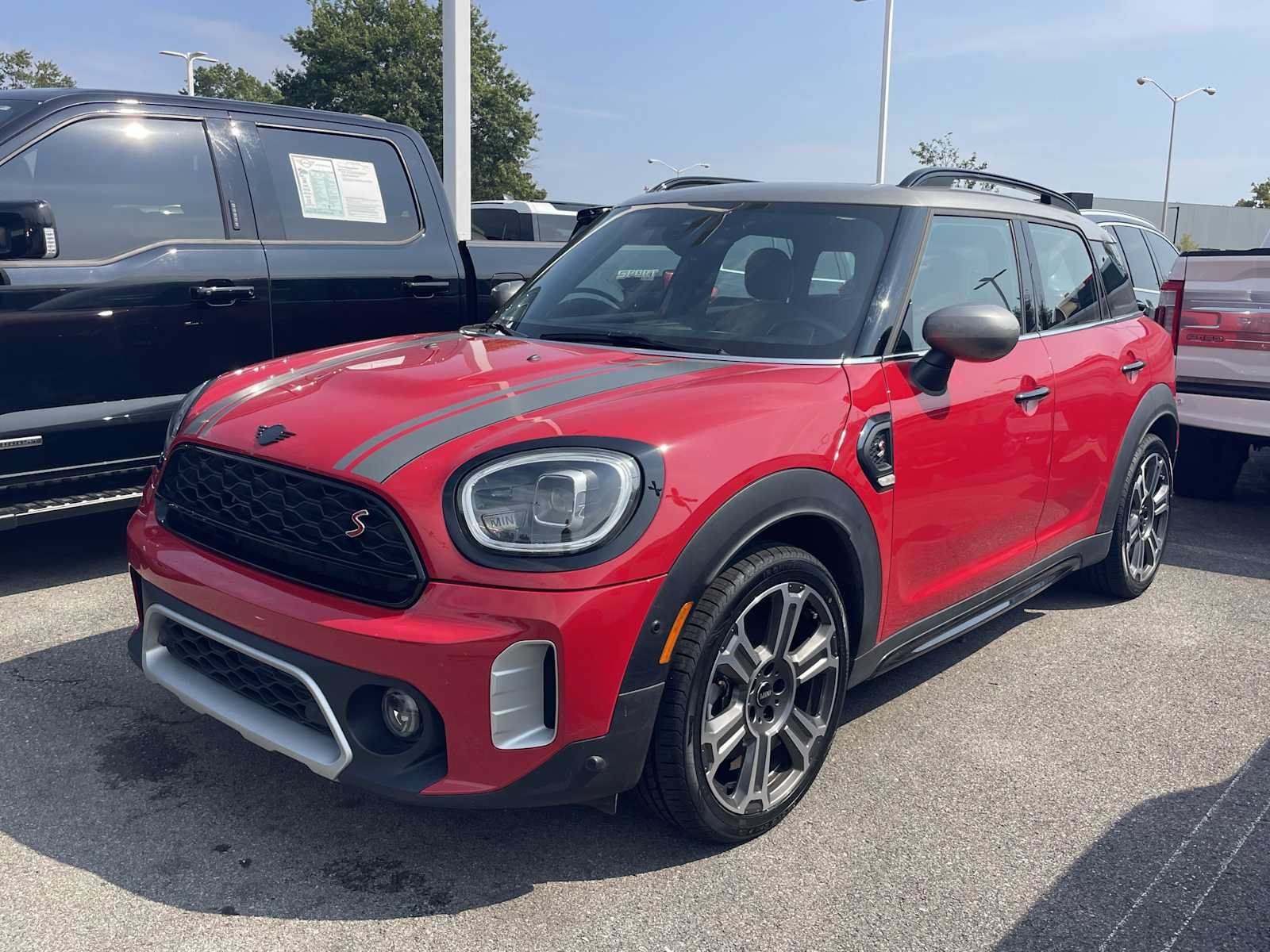 Used 2024 MINI Cooper Countryman S FWD image 2