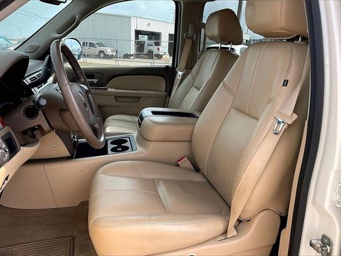 Used 2013 Chevrolet Silverado 1500 LTZ w/ LTZ White Diamond Edition image 17