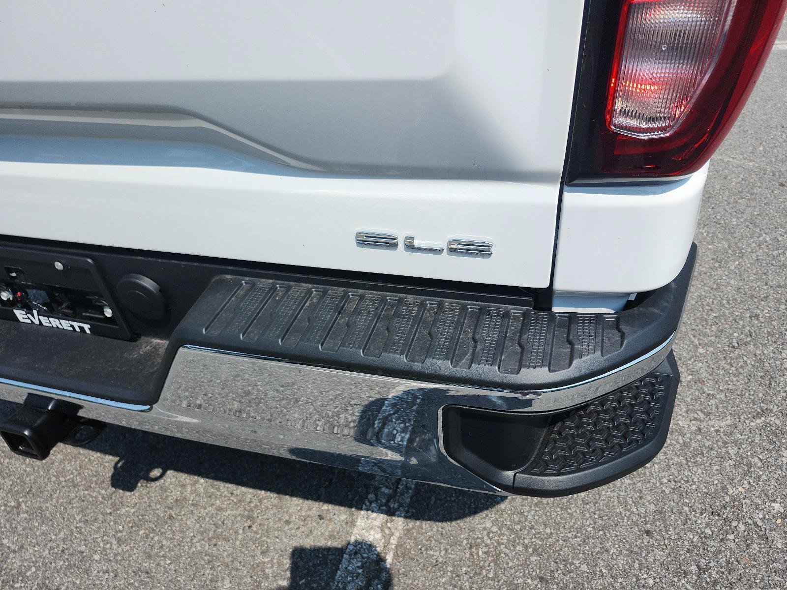 New 2026 GMC Sierra 1500 SLE AWD/4WD image 4
